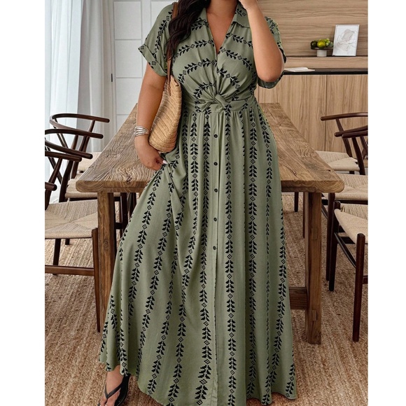 Plus Geo Print V neck Stretchy Waist Twist Front Maxi Dress - Picture 5 of 9
